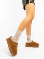 Papuci dama camel din material textil Amaria