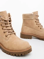 Ghete dama bej din piele ecologica Adesina