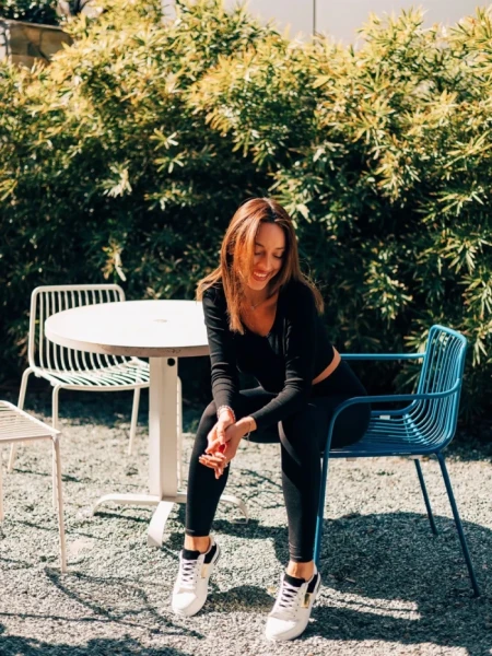 Pantofi sport dama albi cu negru din piele ecologica Nedelya