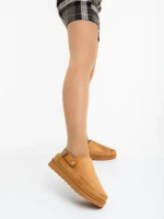 Papuci dama camel din material textil  Luara