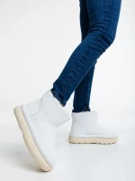 Cizme dama albe din piele ecologica si material textil Leola