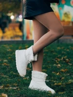 Cizme dama bej deschis din material textil Louella