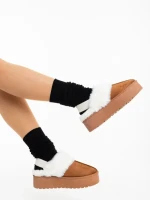 Papuci dama camel din material textil Delisia