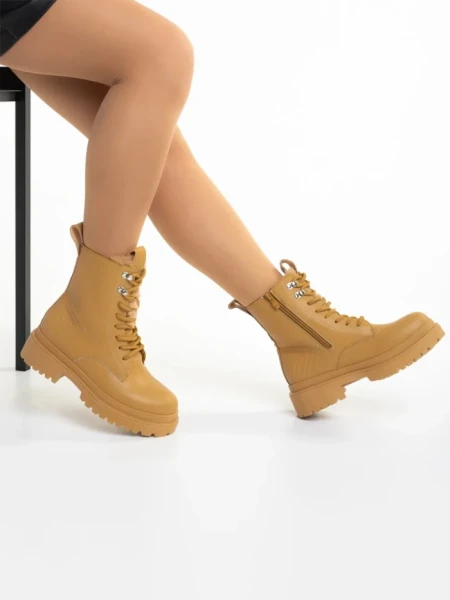 Ghete dama camel din piele ecologica Zoa