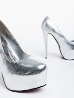 Pantofi dama argintii cu toc din piele ecologica lacuita Evanthia