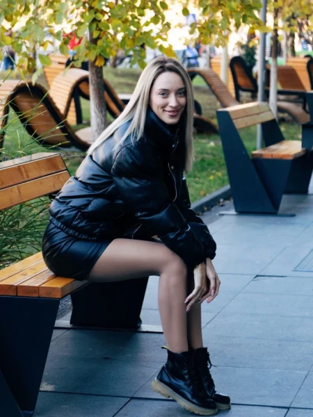 Ghete dama negre din piele ecologica Fincera