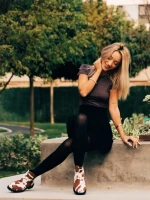 Botine dama maro cu alb din material textil Warda