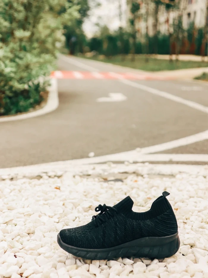 Pantofi sport barbati negri din material textil Andreo