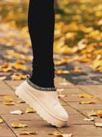 Papuci dama bej deschis  din material textil  Valtera