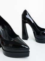Pantofi dama cu toc negri din piele ecologica lacuita Dazani