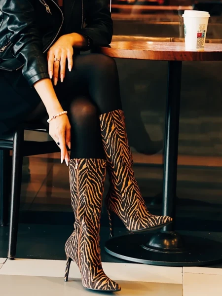 Cizme dama bej cu negru din material textil Ernestine