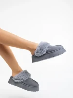 Papuci dama gri din material textil Lyzbeth