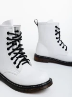 Ghete dama albe din piele ecologica lacuita Tierra