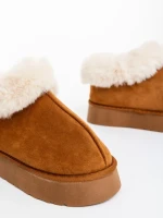 Papuci dama camel din material textil Astria