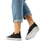 Tenisi dama Sany negri