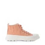 Tenisi dama Horny roz