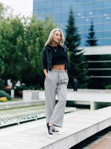 Tenisi dama Yalla negri