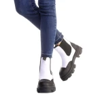 Ghete dama Eryn albe