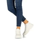 Tenisi dama Horny albi