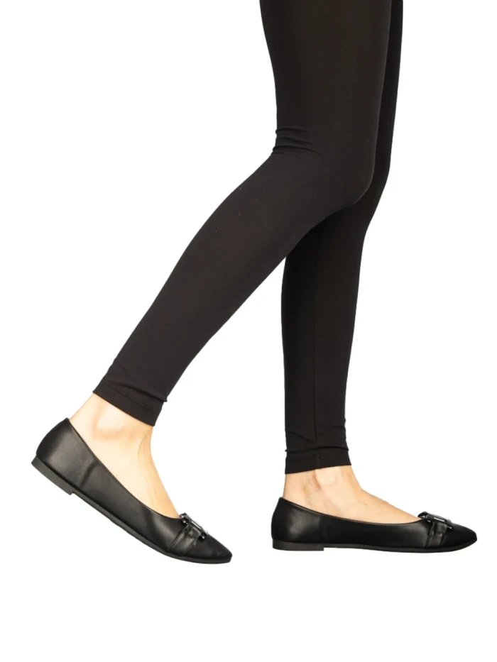 Balerini dama Omiza negri