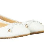 Balerini dama Missi albi
