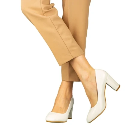 Pantofi dama cu toc albi din piele ecologica Crenta