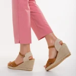 Sandale dama cu platforma camel din material textil Eligma