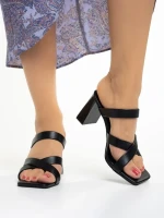 Papuci dama cu toc negri din piele ecologica Dennise