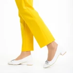 Pantofi dama albi din piele ecologica cu toc Braulia