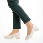Pantofi dama bej din piele ecologica cu toc Fitria