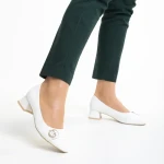 Pantofi dama albi din piele ecologica cu toc Fitria