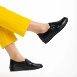 Pantofi dama negri din piele ecologica Caressa