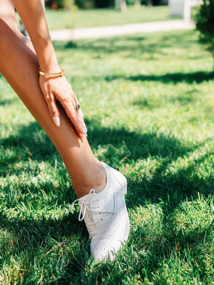 Pantofi casual dama albi din material textil Fadia