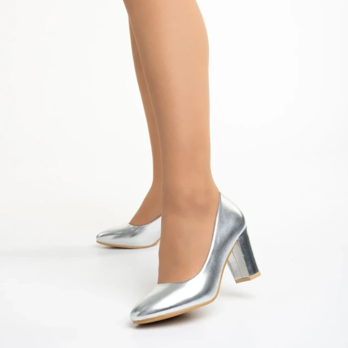 Pantofi dama cu toc argintii din piele ecologica Crenta