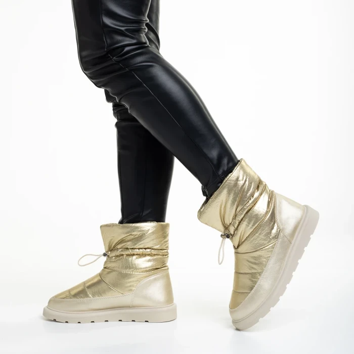 Cizme dama impermeabile aurii din material textil Dionyza