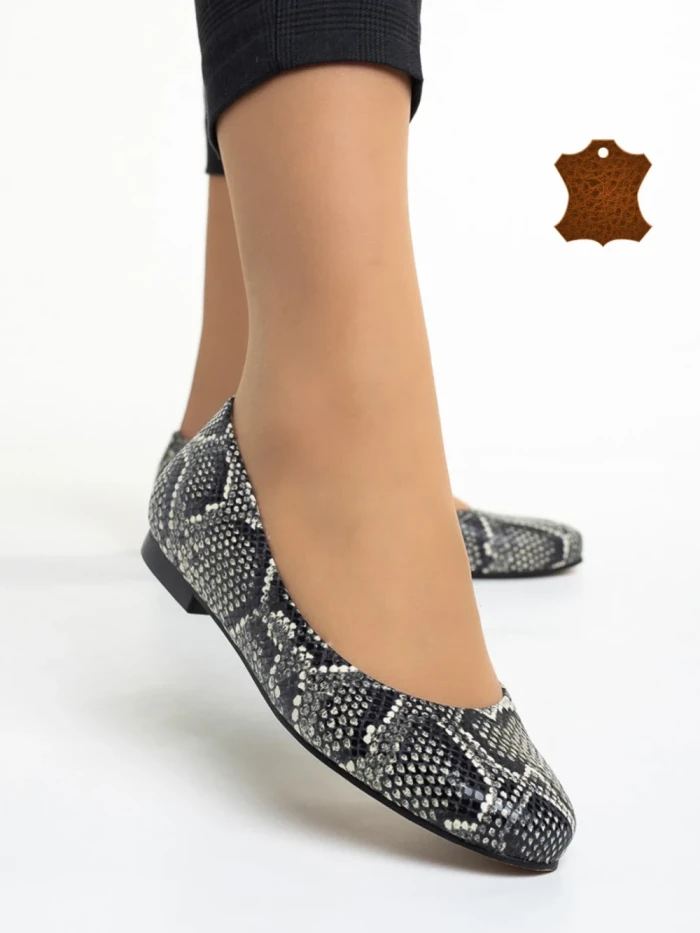 Balerini dama Marco bej cu negru din piele naturala Marnie