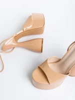 Sandale dama bej deschis din piele ecologica lacuita Narine