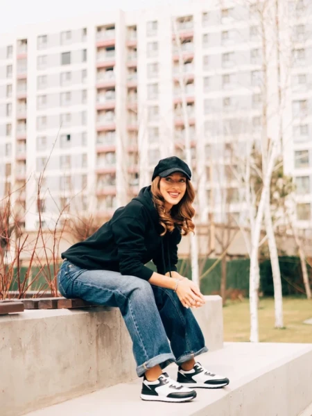 Pantofi sport dama negri cu alb din piele ecologica si material textil Joandra