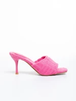 Papuci dama fucsia din material textil Vreni