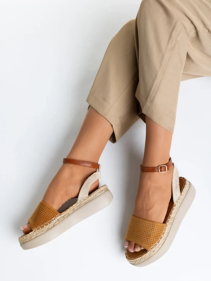 Sandale dama camel din piele ecologica si material textil Lainie