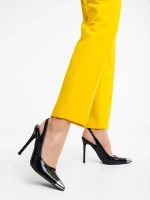 Pantofi dama negri cu toc din piele ecologica lacuita Sheyla