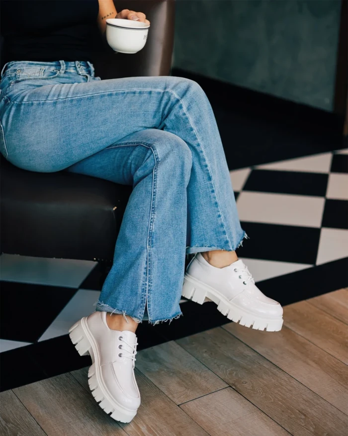 Mocasini dama bej din piele ecologica lacuita Honami