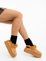 Papuci dama camel deschis din material textil Temaria