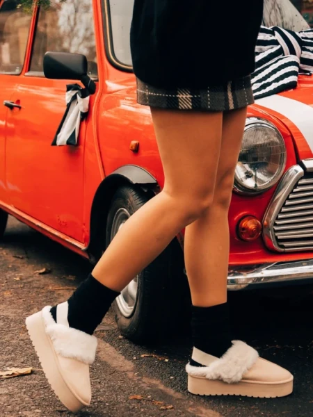 Papuci dama bej deschis din material textil Delisia