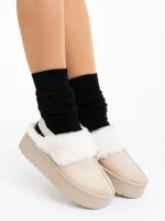 Papuci dama bej deschis din material textil Delisia