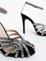 Sandale dama cu toc negre din material textil Atrina