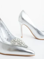Pantofi dama cu toc argintii din piele ecologica lacuita Estora