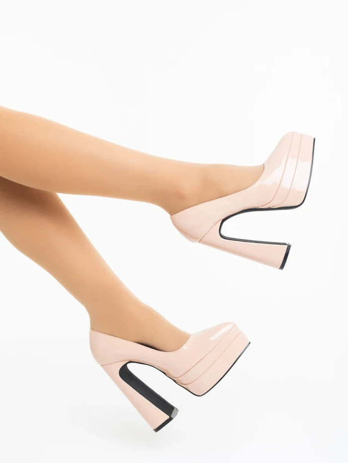 Pantofi dama cu toc bej din piele ecologica lacuita Dazani