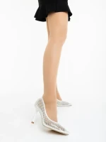 Pantofi dama cu toc albi din piele ecologica lacuita si material textil Nadania