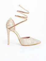 Pantofi dama cu toc aurii din material textil Radica